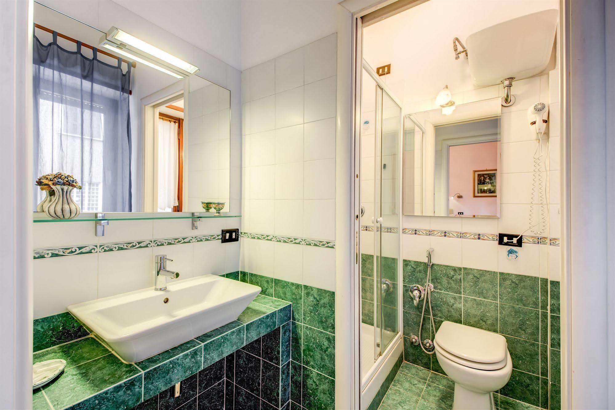 Bed and Breakfast Domus Cornelia Рим Экстерьер фото